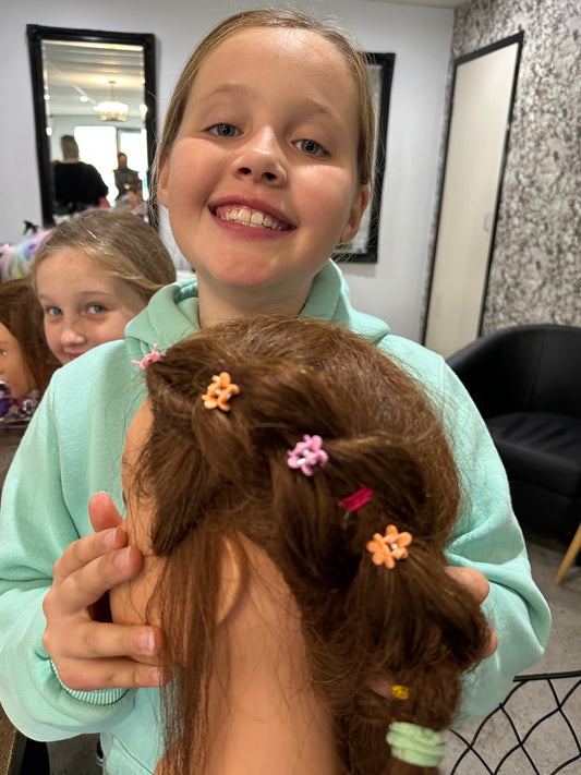 ✨ Glitter & Braids Holiday Workshop – A Sparkling Success! ✨