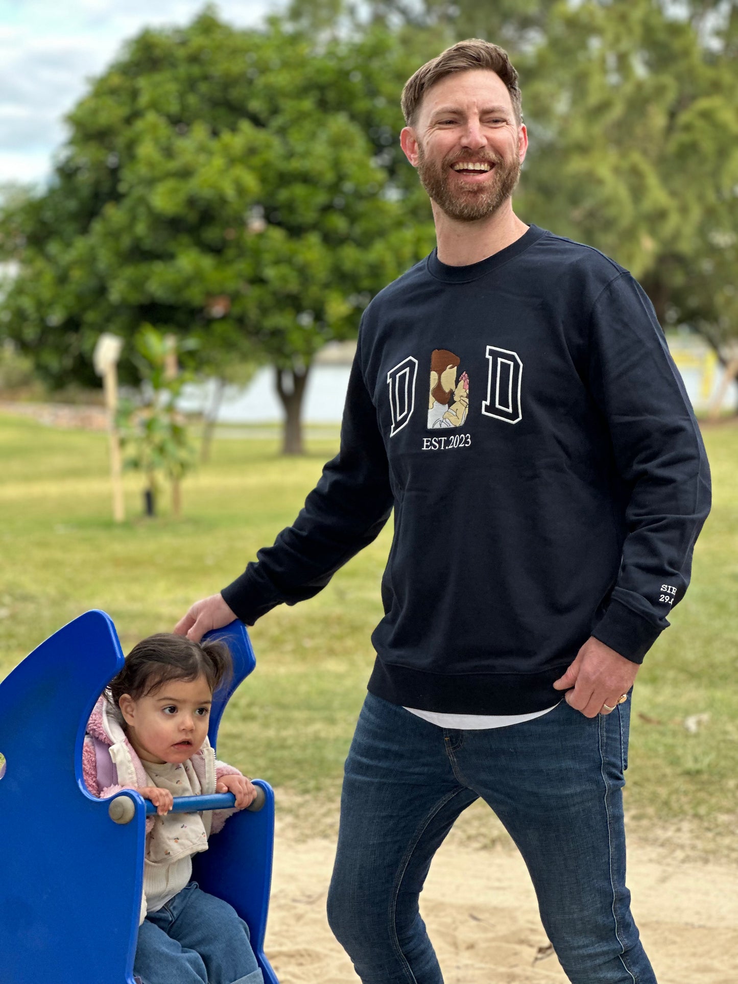 Personalised Father’s Day Sweater – PREMIUM DAD SWEATER Edition