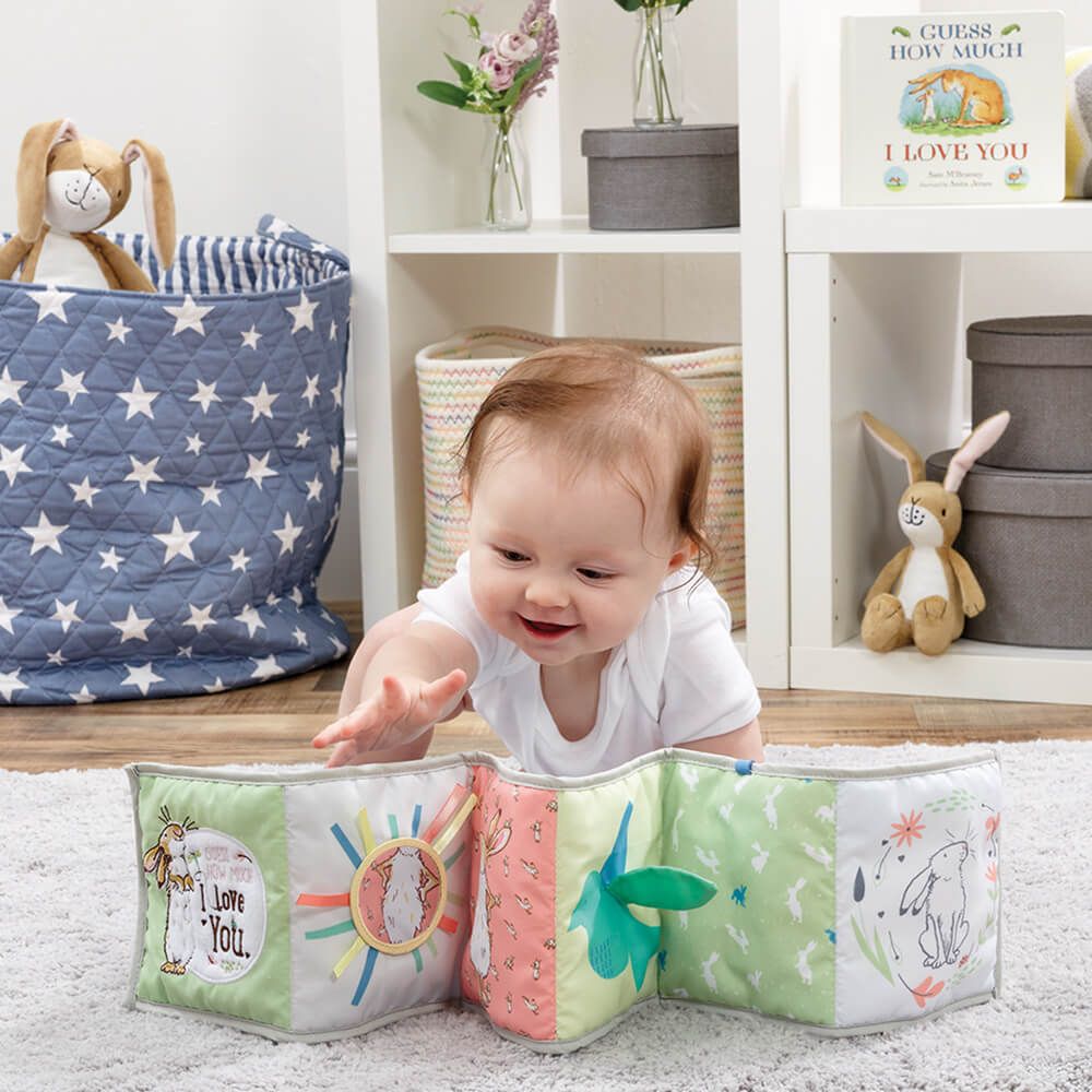 GUESS HOW MUCH I LOVE YOU UNFOLD & DISCOVER ACTIVITY TOY