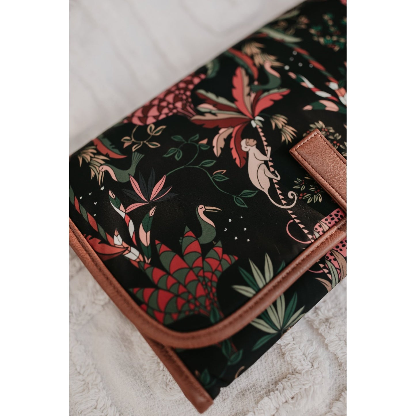 OiOi Change Mat Clutch - Jungle Black/Tan